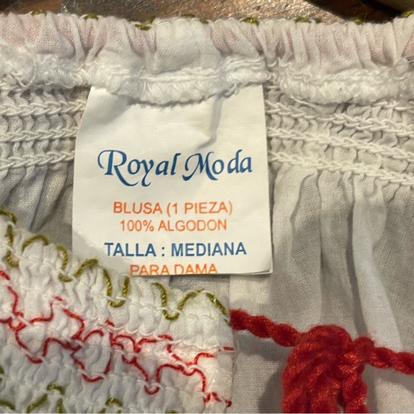 Royal Moda Boho Embroidered Top Size Medium - Picture 5 of 8